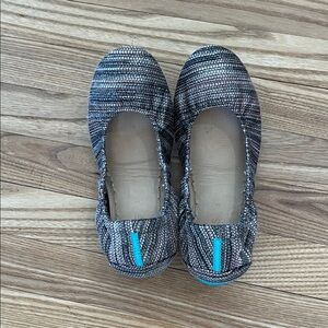 TIEKS Mojave women’s metallic fabric flats size 9